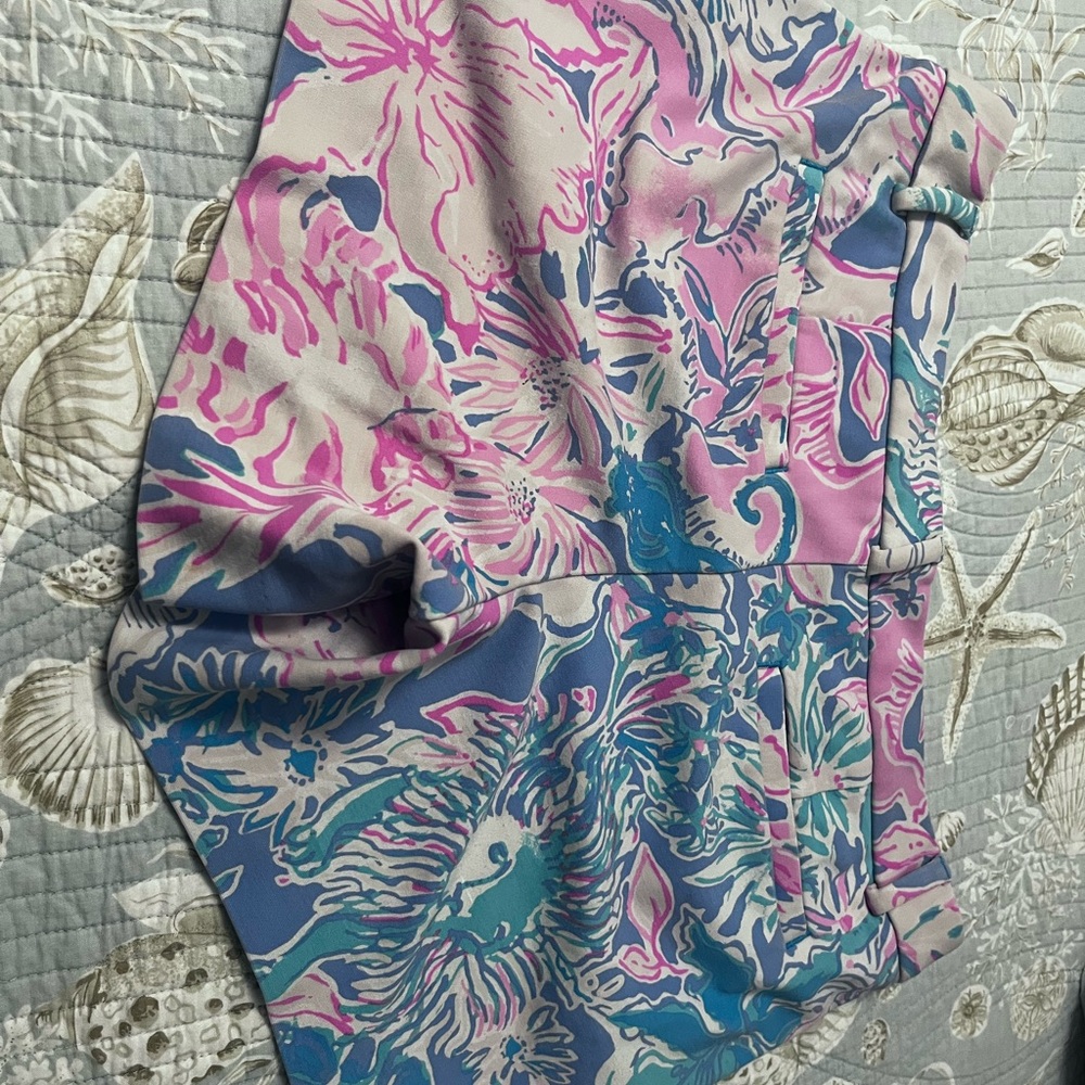 Lilly Pulitzer shorts - Picture 2 of 5
